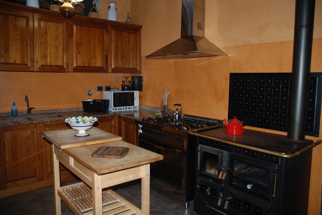 Podere Le Buche Pelago Luaran gambar